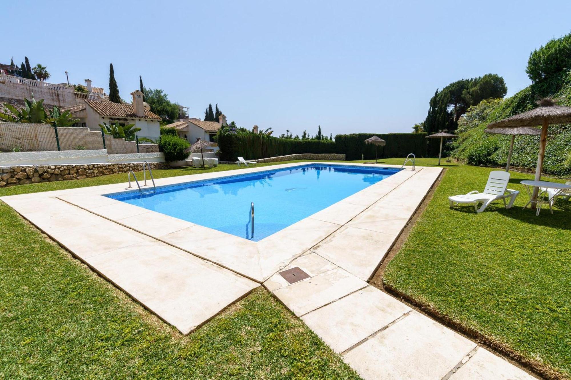 Sunny Tranquility With Pool - Happy Apartment Benalmádena